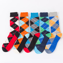 Chaussettes heureuses argyle femmes chaussettes de coton fabricants de filles chaussettes d&#39;équipage de filles